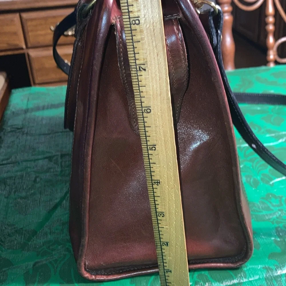 VTG BRAHMIN leather and croc handbag.  Two shades of brown, exc.cond. $280 - Picture 7 of 11
